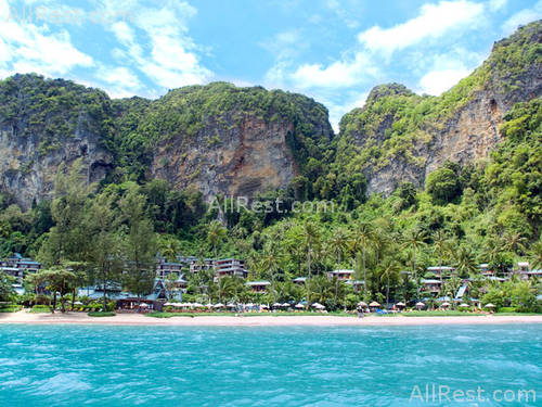 Centara Grand Beach Resort & Villas 3